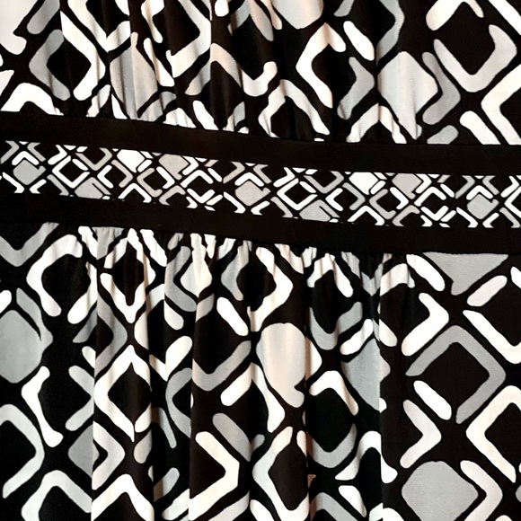 Dress Geometric Print Short Sleeve Apt 9 Small Petite summer evening party - Picture 2 of 6